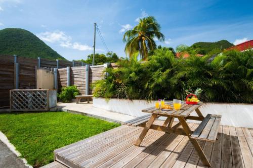 ทัศนียภาพ, Villa Les Oliviers 4 chambres face à la mer ! (Villa Les Oliviers 4 chambres face a la mer !) in เลอ ยามัน