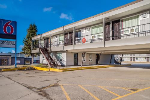 Motel 6-Fort St. John, BC