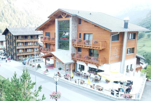 Hotel Alpenblick-Leukerbad-Therme in Leukerbad