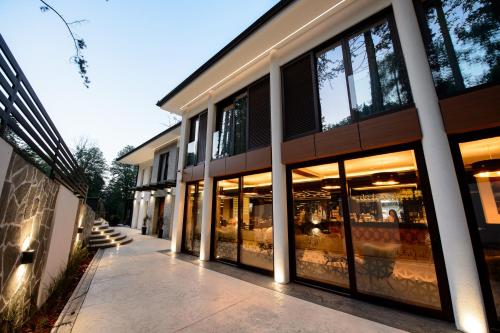 In Park Villa - main image
