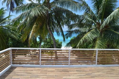 شرفة/ تراس, Kinan Retreat Maldives in فافو اتول