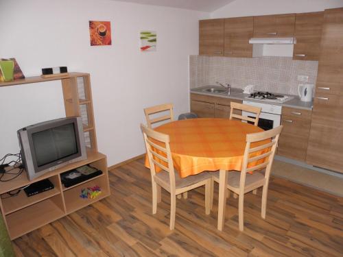 Apartments Ante - free parking - main image