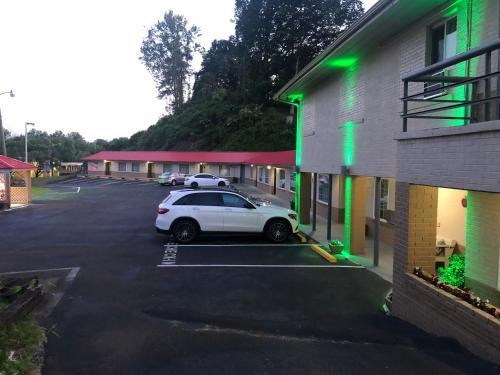 Ellijay Inn - Downtown Ellijay