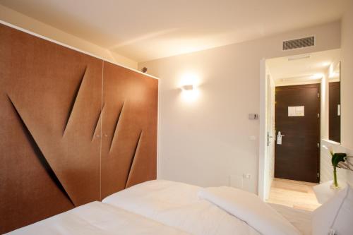 Hotel Elliot - image 3