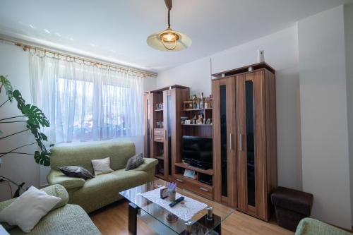 Three-Bedroom Holiday Home 