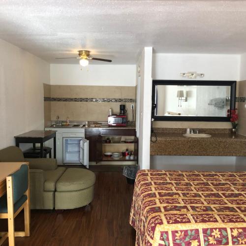 2 double beds