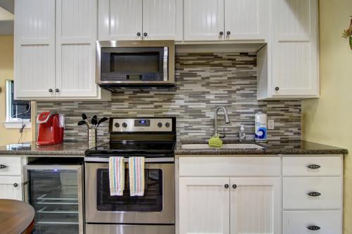 Coral Cottage Apts - image 2