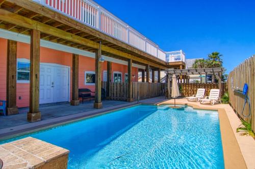 Coral Cottage Apts - image 8