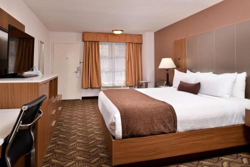 Best Western Airport Plaza Inn - Los Angeles LAX Airport