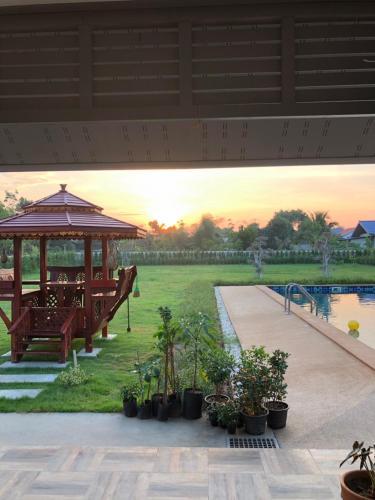 Pakham Gardens Resort ปะคำ