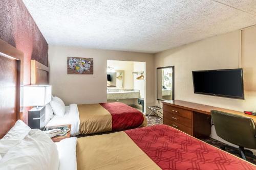 曾斯维尔红屋顶酒店 曾斯维尔红屋顶酒店