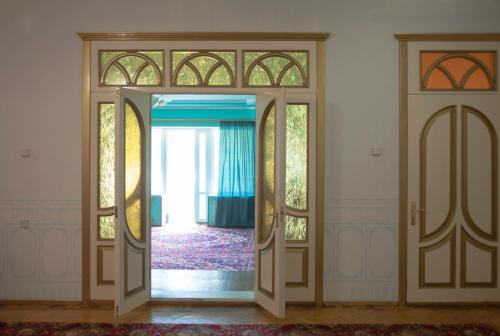 Hotel Ukraina Lux