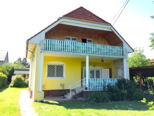  Villa Sebestyén Apartments in Balatonalmádi