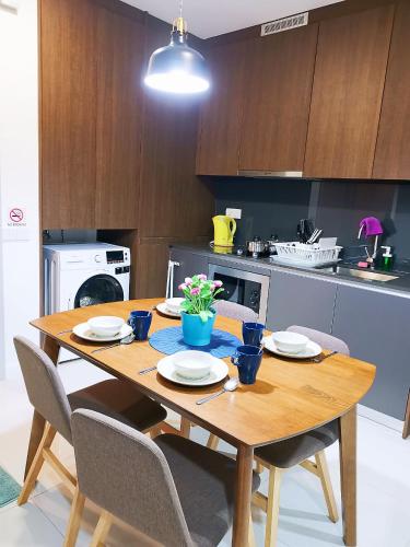 Grand Medini Suites by RR JBcity Room Type - Studio Apartment