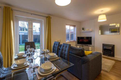 Cosy Home In The Heart Of Cheshire - FREE Parking - Professionals, Contractors, Families - Winsford