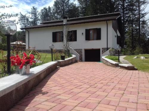  Villa Giuseppina, immersa nel verde, Pension in Altipiani di Arcinazzo bei Serrone