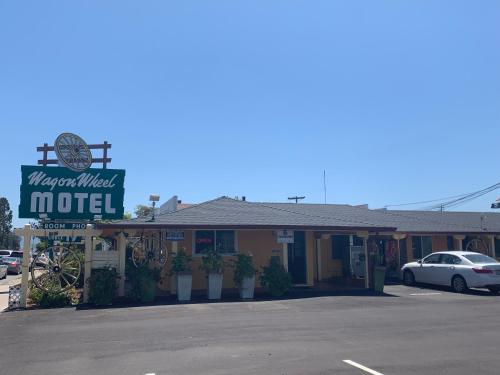 Wagon Wheel Motel