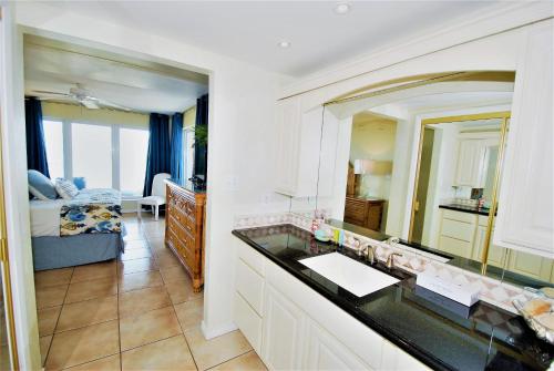 Edgewater Condo Unit #501 - image 6
