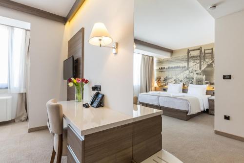 hotel photo