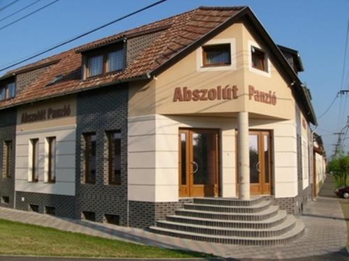 Entrance, Abszolut Hotel es Panzio in Nyirbator