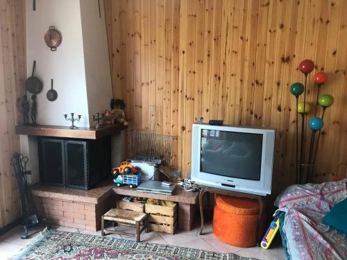  Borno, Appartamento nel centro del paese in Borno