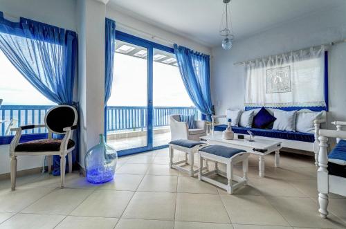 Navy Greece Villa with swimming pool & sea view