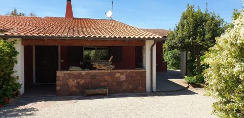 Exterior view, "SA DOMO DE SOS ARANZOS" in Santa Maria La Palma