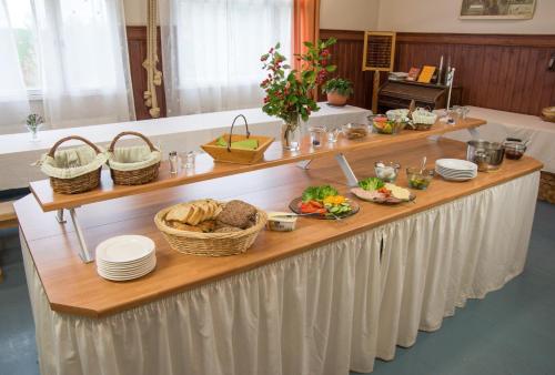 Ēdiens un dzērieni, Mulikan HillTon B&B in Pājarvi