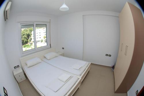 Azzura Flats - image 6
