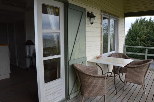 Balcony/terrace, Les Moineaux du Domaine du Moulin in Belhomme