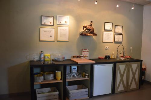 Kitchen, Les mesanges du Domaine du Moulin 31 in Belhomme