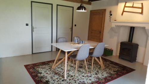 La Cour d'Enchere - Boussac-Bourg