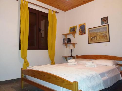  Beautiful, Cozy & Relaxing Home in the village! in Kamára