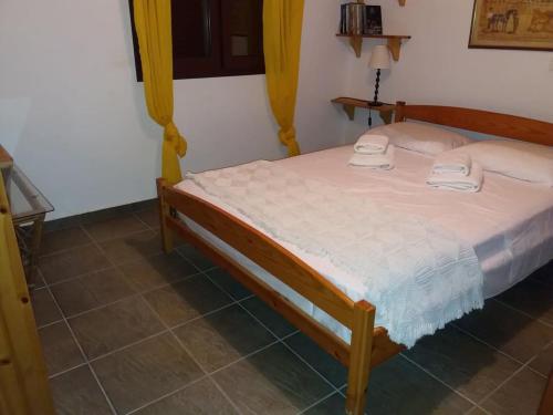  Beautiful, Cozy & Relaxing Home in the village! in Kamára