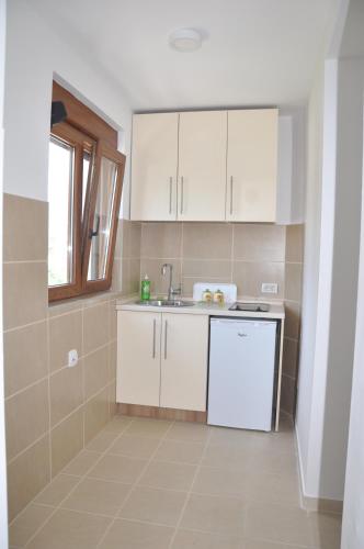 Kitchen, Apartments Ravno in Pluzine