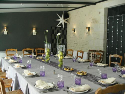 Banketu zāle, Logis- Hotel & Restaurant Le Montligeon in Mortagne-au-Perche