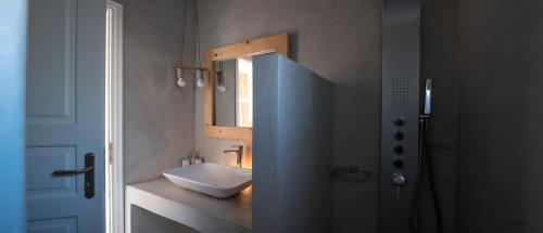 Olive Mykonos Villas - image 8