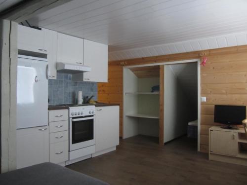 Kitchen, RISTIMAENKATU 13 in Savonlinna