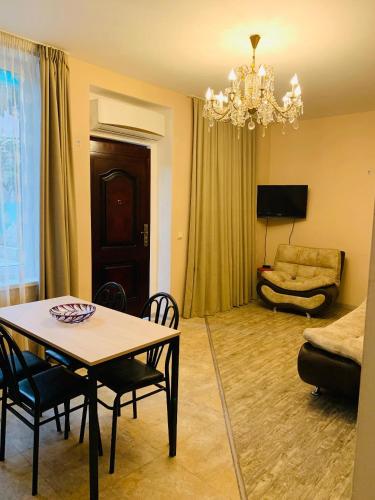 

Guest House on Ia Kargareteli Street