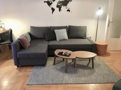 Vintage, Cosy And Quiet Apartment in Athen