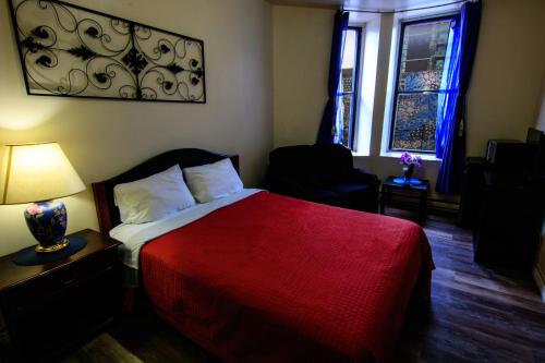Queen Room room in Hotel Casa Bella