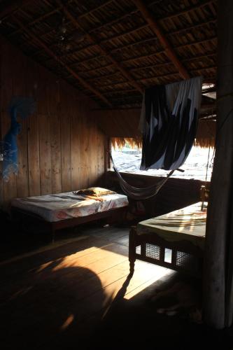 2 twin beds