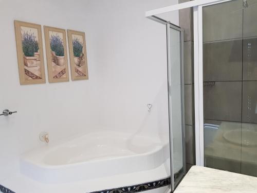 浴室, Zonnevanger Guesthouse in 帕阿爾