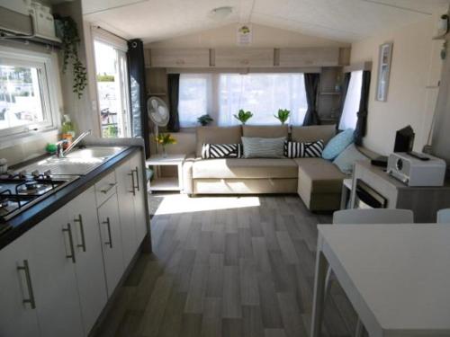 Chalet Joleen IJmuiden aan zee, vlakbij het strand in 艾默伊登