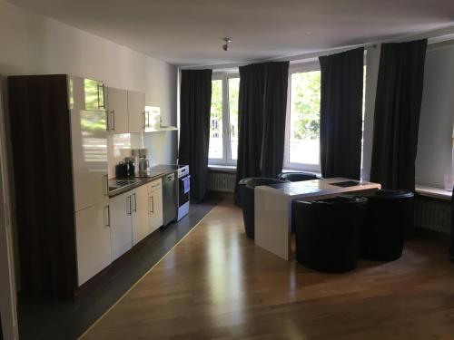Dorya am Ring, Köln (Foto 3)