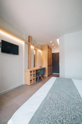 Chambre double avec 1 ou 2 lits, vue sur la montagne
