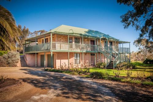 Angaston Saleyards Luxury Accommodation