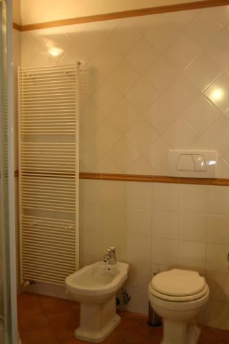 Bathroom, Resort a Palazzo B&B in Fermo