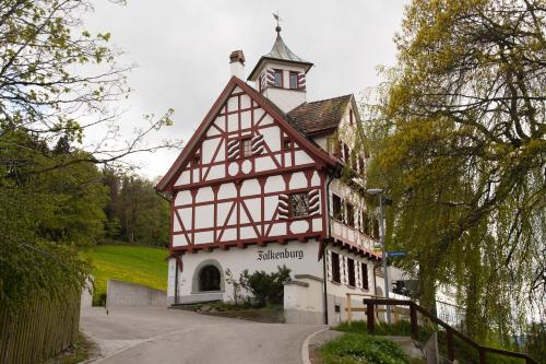  Restaurant Falkenburg, Pension in St. Gallen bei Hundwil