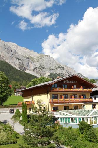 Aparthotel Pfeffermühle - Hotel - Ramsau am Dachstein